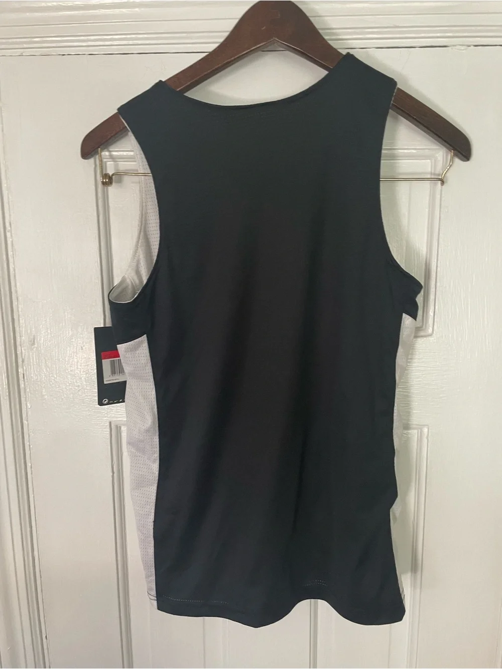 Nike Youth Black and White Basketball Jersey Reverse New With Tags B17
